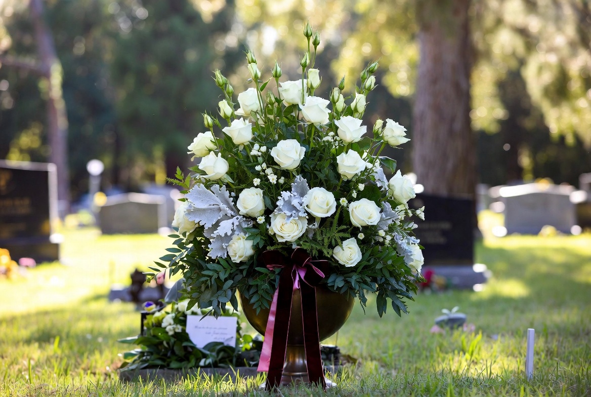 Full Memorial Tribute arrangement